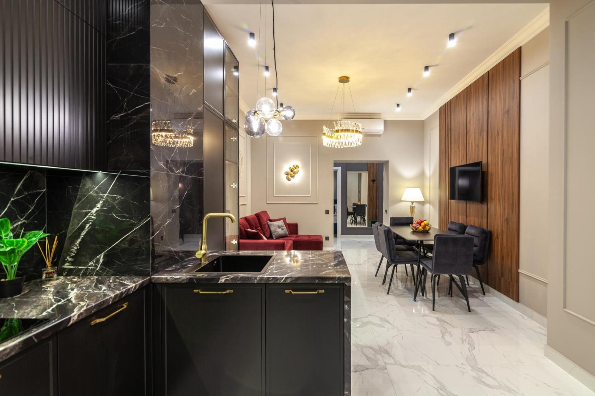 Appartamento Leogrand Vip On Svobody Avenue 43 Leopoli Esterno foto