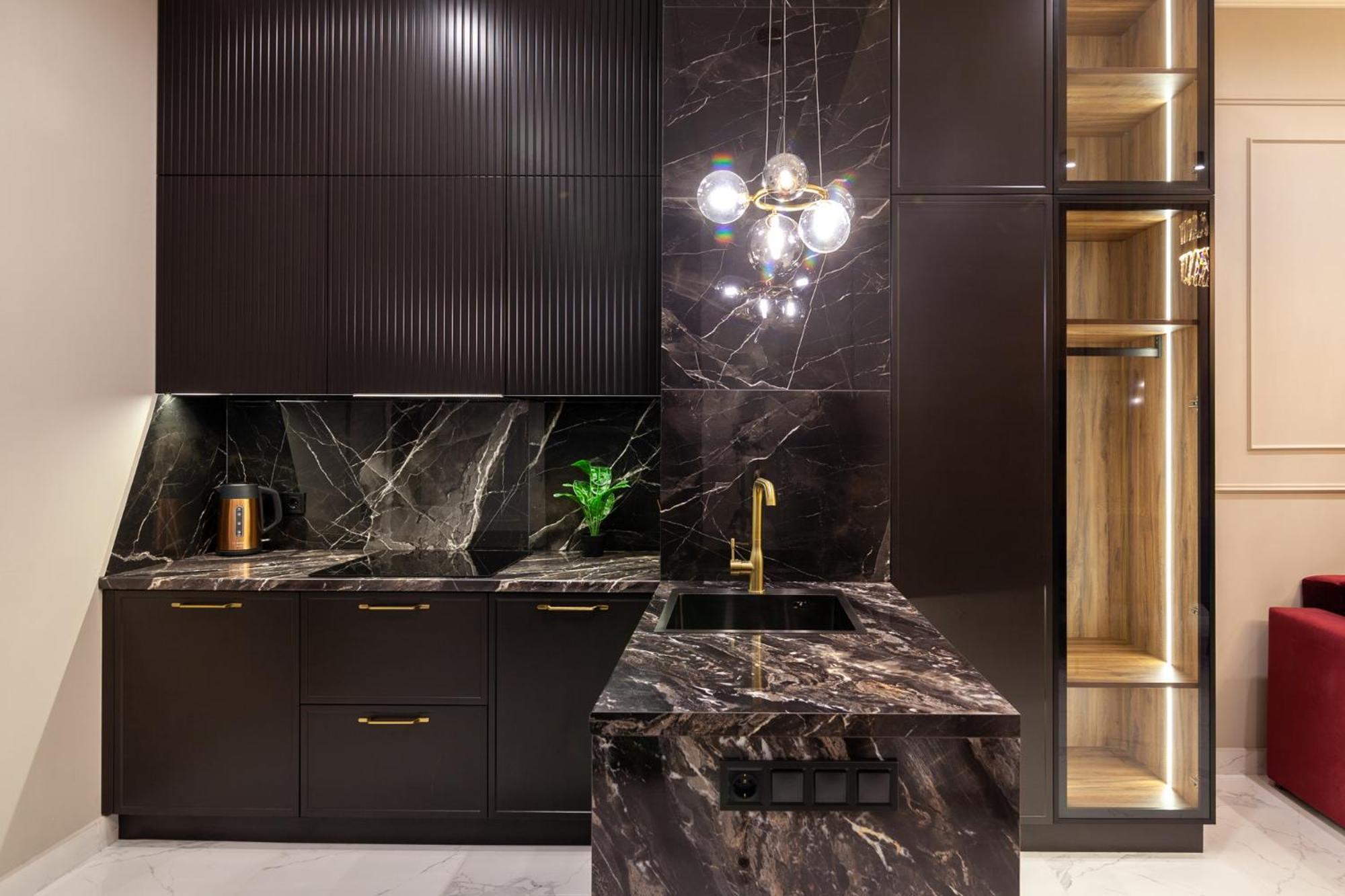 Appartamento Leogrand Vip On Svobody Avenue 43 Leopoli Esterno foto