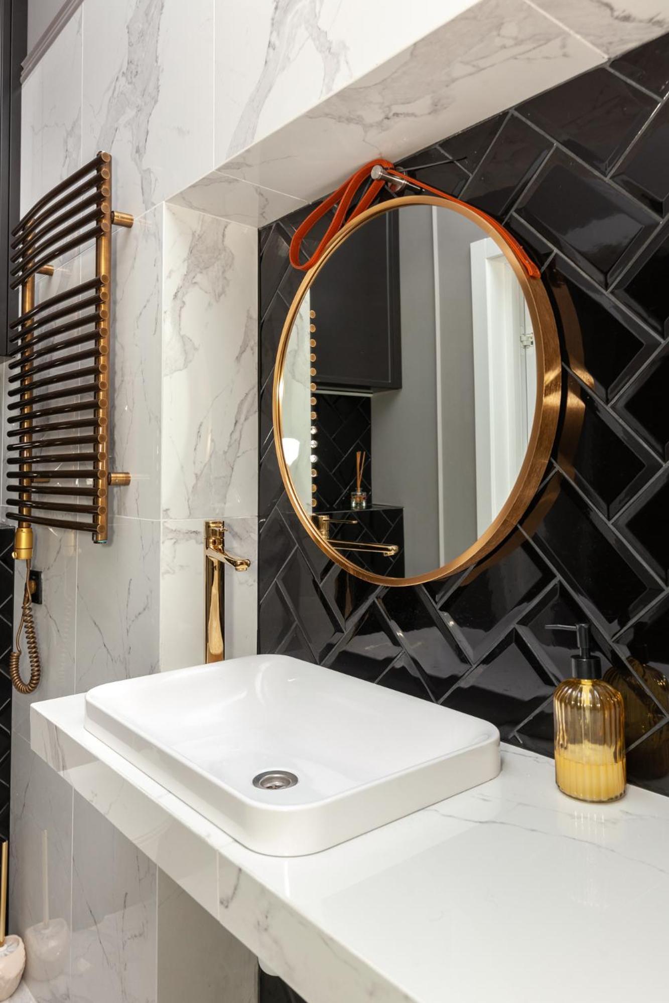 Appartamento Leogrand Vip On Svobody Avenue 43 Leopoli Esterno foto